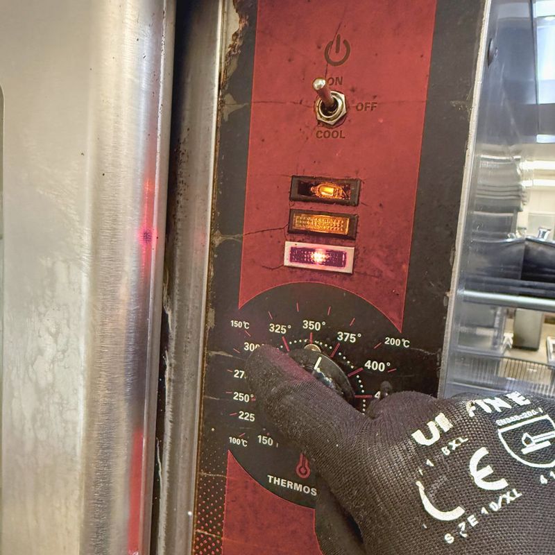 Commercial oven thermostat replaced in a restaurant kitchen in Hackensack, NJ